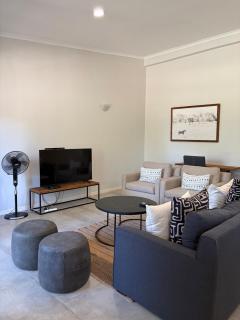 Luxury 2BR Apartment Victoria Falls Estate - 0