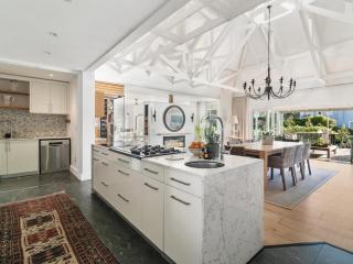 Island Retreat - Luxury Getaway - Thesen Island - 6