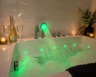 JACUZZI & SAUNA Apartament Warszawa Bemowo - 2