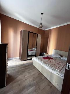 Big, comfortable apartment in Batumi near the sea - Batumi - 4