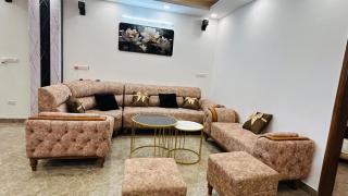 Luxurious House in Dwarka near Airport - 0