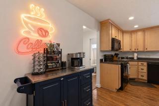 Coffee Lover's Paradise - Heart of Tremont - 7