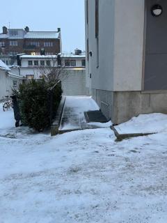 Quiet surroundings, little insight - spacious apartment - 9