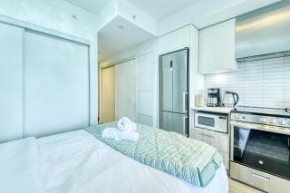 Chic Downtown Studio - Cozy Stay with City Views - 3