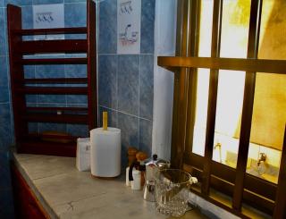 Cozy Fidjrosse Beach House, 2 Steps to the Ocean - 1
