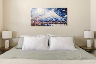 Mountain Waterfall-View Retreat, Walk to Dining - 2