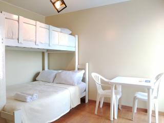 Lima Cozy Bed - Female Room - Share Kitchen - Wifi - 0