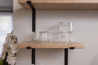 Stylish Downtown Studio - Free Parking plus Kitchen - 4