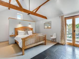 Liston Hall Barn - 1