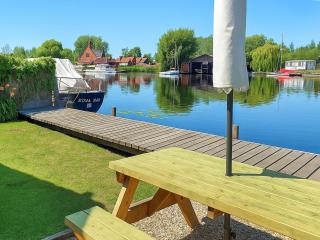 Yare View - Ukc7072 - 9