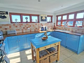 Flag House - Ukc7074 - 8