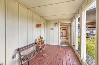 Beachfront with Loft & Fireplace in Copalis Beach - 5