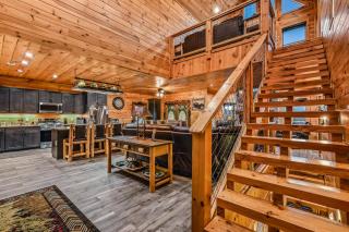 Lazy Bear Lodge cabin - 4