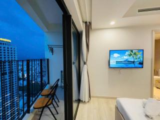 Gold Coast Apartment Deluxe - 2