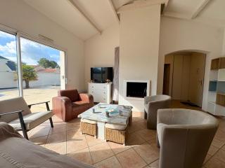 Maison avec piscine privée - 8 pers. - FR-1-323-618 - 3