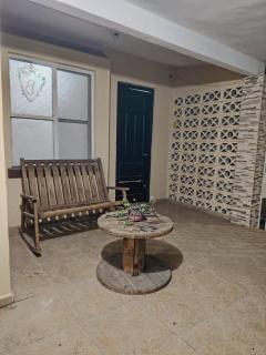 Acogedora habitacion independiente con sala de estar y baño privado - 8