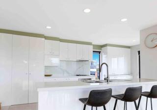 Ocean Escape- 5 Bedroom, 3 bath- Sleeps 11 - 2