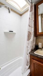 2-bedroom Camper Trailer Cottage #2 - 8