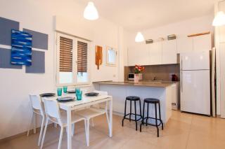 Mamad Trendy With Balcony On Sheinkin By Feelhome - 7