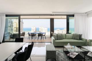 Mamad Luxury Condo By Feelhome - 4
