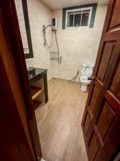 Diamond Jewelry Health Massage & Guest House - 2