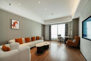 Novotel Dalian Zhongshan Square - 9
