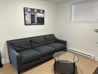 Modern & Cozy 2BR Suite Near Shops & Dining in clayton height - 3