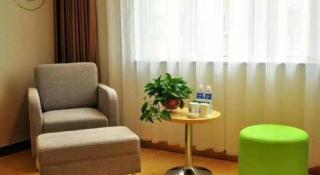 GreenTree Inn Liaocheng Donge Culture Street Express Hotel - 2