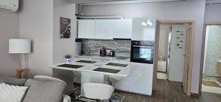 Apartament cu vedere lac si mare - 4
