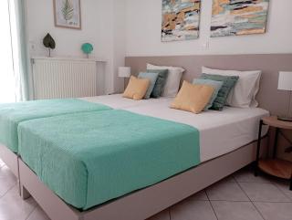 Sunflower apartment by the sea - 2