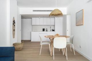 Chic Apartment with Beach View by HolyGuest - 5
