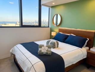 Skyline Luxury Coastal St Kilda Retreat - 2