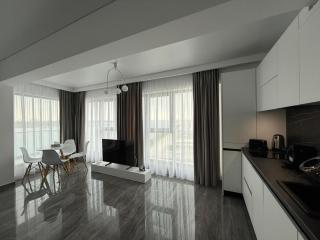 Seaside Escape - Luxury Apartment - 8