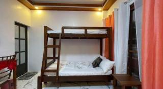 Pilot Hotel -  - 2