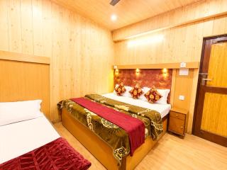 The Royal Palace Chinar-Peaks And Lake-View Luxury Hotel-Near Uppar Mall Road - 2