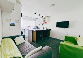 Comfy 3BR Flat on Quiet Street in Wollaton - 7
