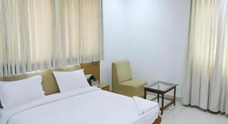 Sybaritic Suites - 9