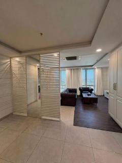 Luxury studio apartment in gold crest - 3
