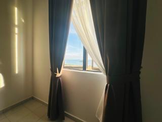Seabreeze Hideout at Pantai Klebang Netflix I Wifi I 7 pax I Seaview - 1