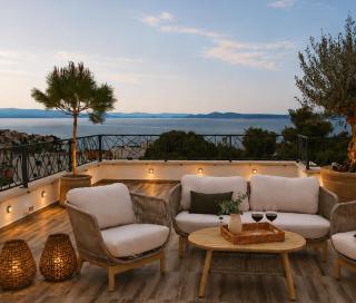Mare Vista Rooftop Penthouse Sea View & Private Jacuzzi - 9