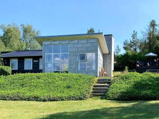 Nordic-Inspired House With A Fantastic View - 9