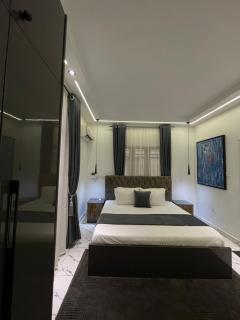 Olivewood Apartments - 3