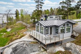 Waterfront home in Vaxholm with private beach - 9
