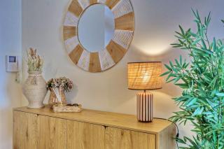 Chic and Natural 2 Bedroom Apartment 4 5 People AC Parking - 3