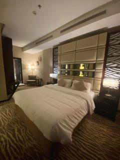 Hotel-style apartment in Jeddah, on Prince Sultan Street - 1
