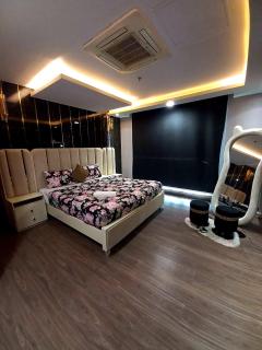 1 BHK Luxury Apartment by Sultan Suites in DHA Phase 4 Gold Crest - 9