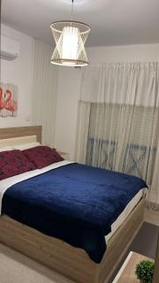 Luxury 3BR Corner Chalet with Garden at Mountain View SA7el - 6