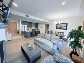 Luxury Mountain Haven Views Hot Tub Central Bridgette Bar Main St - 7