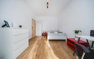 Greenline Apartment - by Upstairs - 2
