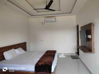 Hotel O Deepak Inn - 8